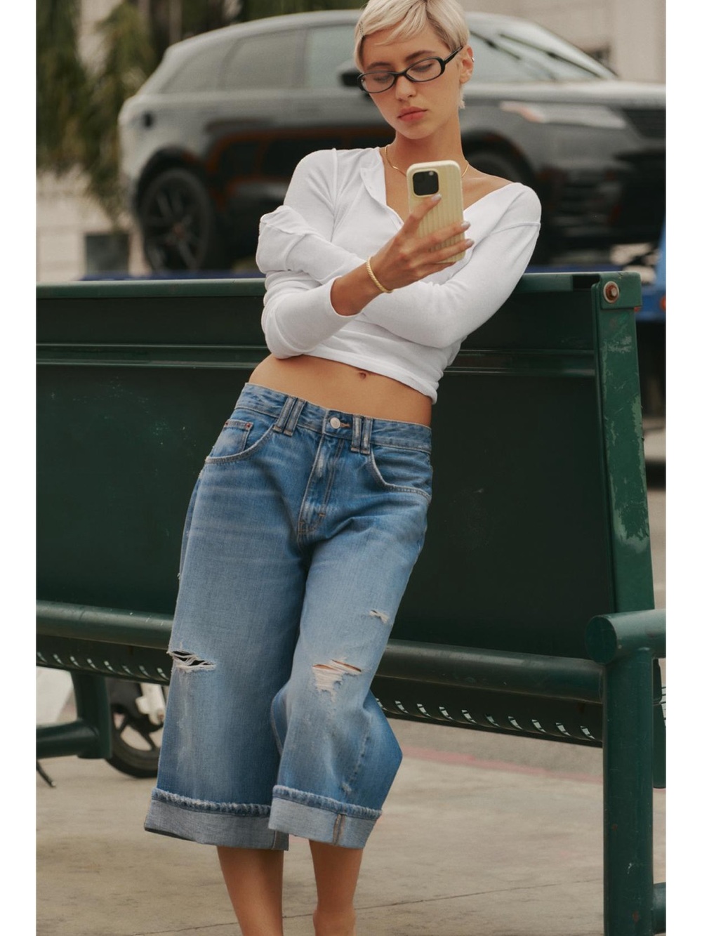 ZARA MID-RISE TRF RIPPED DENIM JORTS SIZE 6 NWT